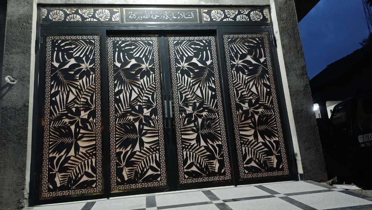 Desain pintu sliding swing minimalis dengan finishing premium